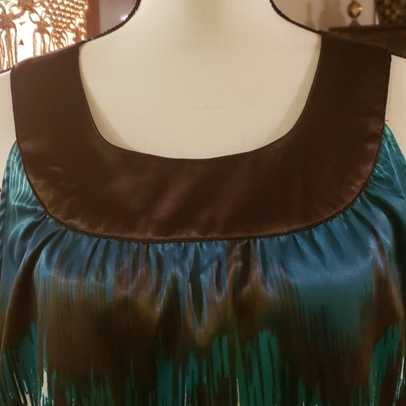 Top - Picture 2 of 6